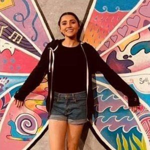 Meet your Posher, Elizabeth